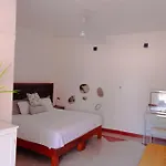 Top Grandiahouse